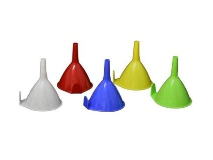 nálevka d 8cm VM, plast